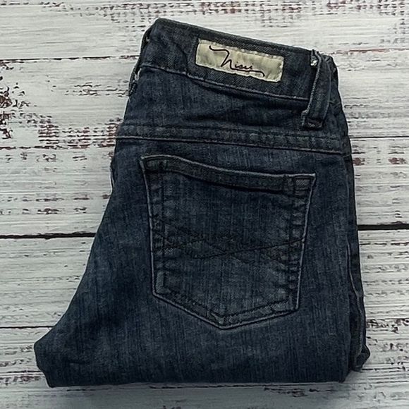 Nissi Denim - Nissi Low Rise Women's Size 5 Straight Leg Blue jeans
